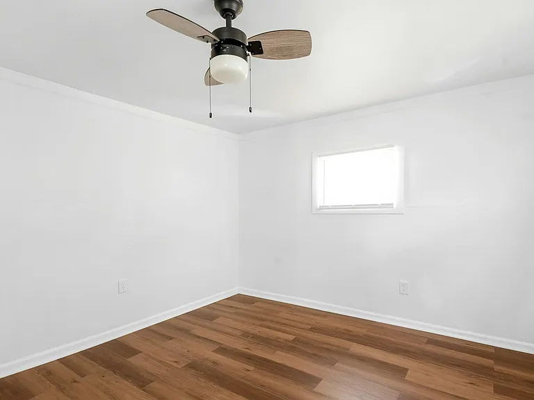2048 W 105th St — Photo 12