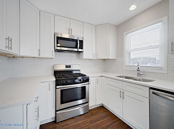 4th image of 17600 Winston Dr