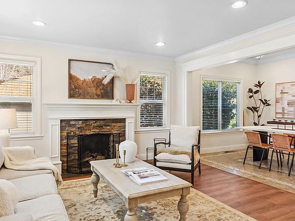 3rd image of 211 Gilger Avenue