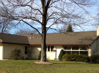 3344 Sandalwood Ln, Youngstown, OH