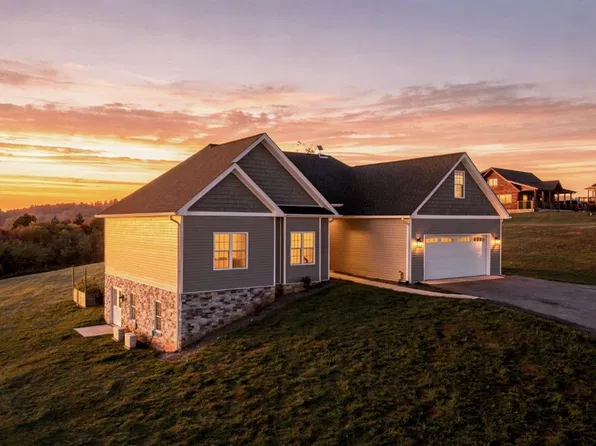 1075 Lynbrook Rd, Rustburg, VA 24588