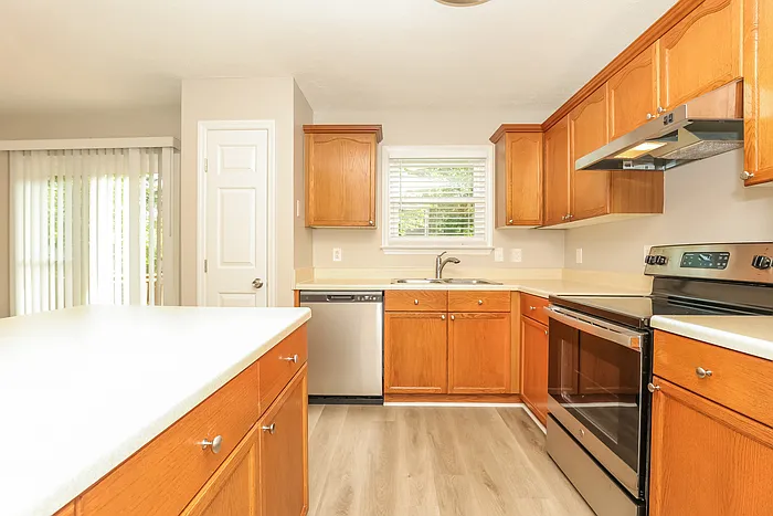 415 Country Village Dr — Photo 6