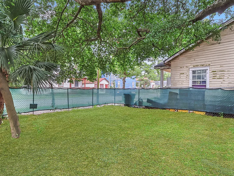 2221 Harden St — Photo 33