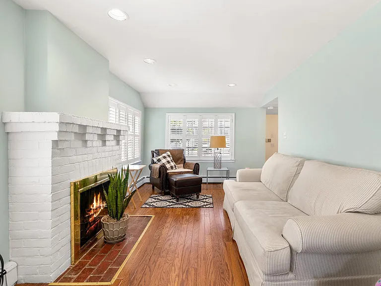 166 Albatross Rd — Photo 15