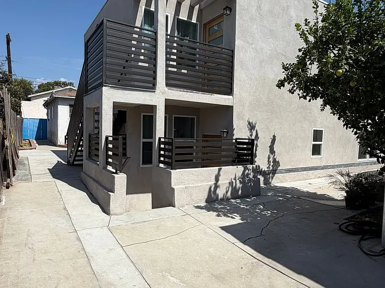 1045 Sonora Ave — Photo 23