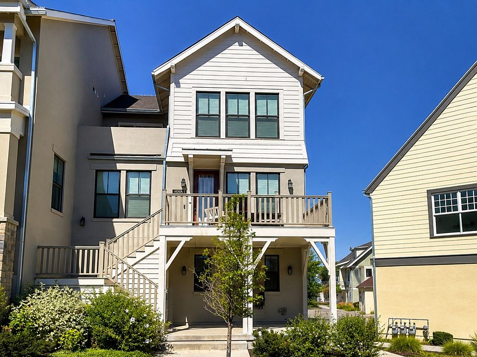 2nd image of 10561 S Boathouse Cir
