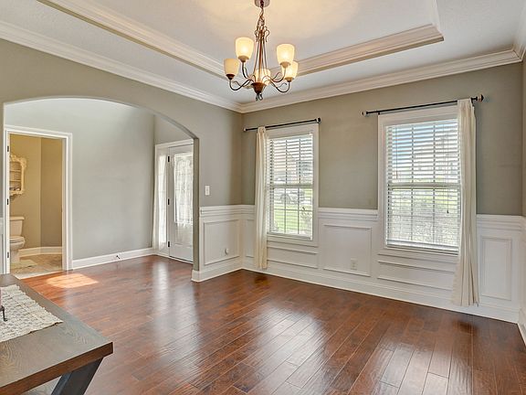 5th image of 521 Larkspur Dr