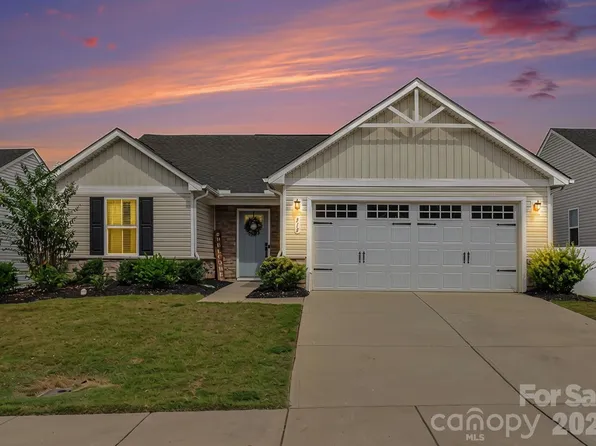 313 Damask Dr, Lancaster, SC 29720