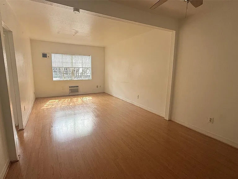 5607 Jackson St #2 — Photo 5