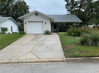 8125 Casuarina Dr, Port Richey, FL 34668
