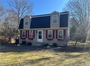 11 Chelsea Farm Dr, Richmond, RI 02898