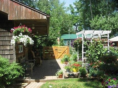 4th image of 594 Kelly Dr