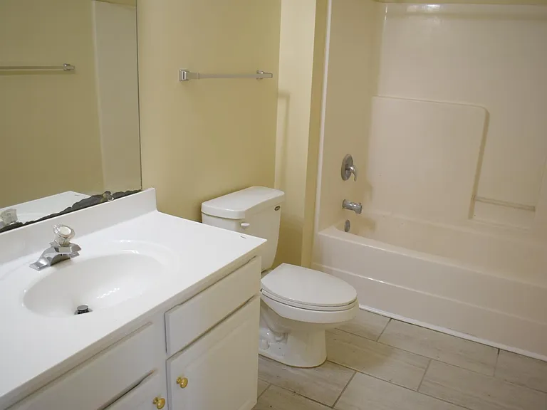 5006 Carleton Dr #66 — Photo 14