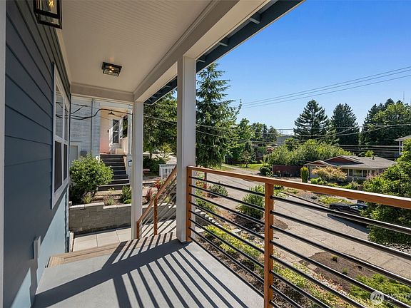 2nd image of 1822 31st Avenue