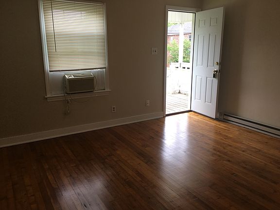 3rd image of 1713 Sherwood St APT B