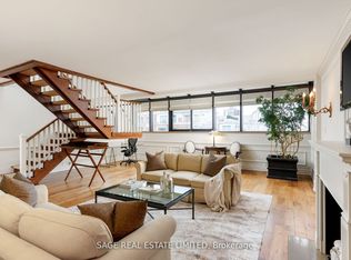 55A Avenue Rd #605, Toronto, ON M5R 3L2