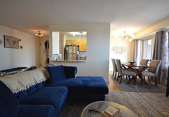 3rd image of 125-10 Queens Blvd #1702