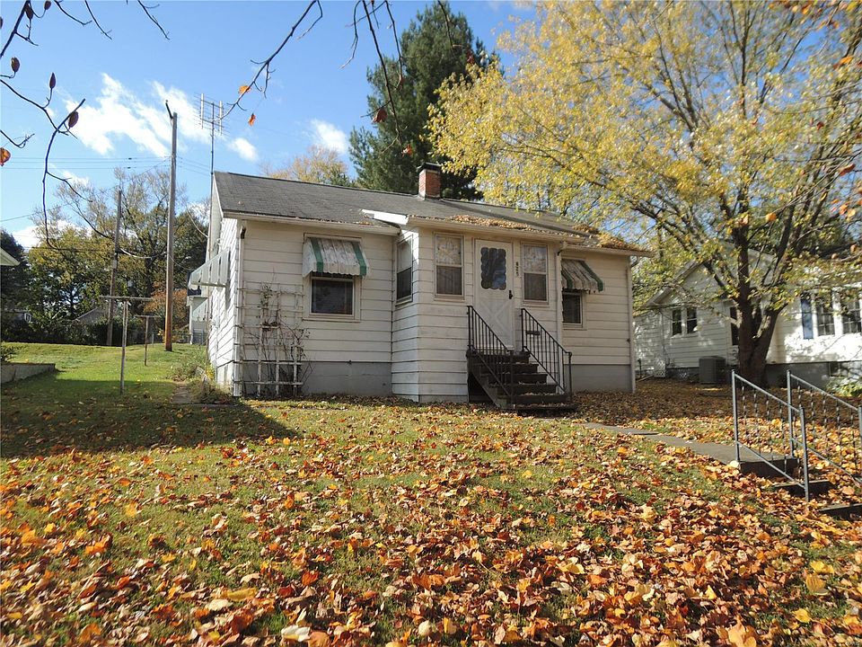 1st image of 825 Wyatt St
