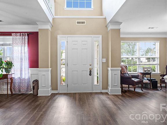 5th image of 208 Elrosa Rd