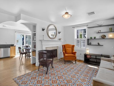 1 Avon Pl, Boston, MA, 02129