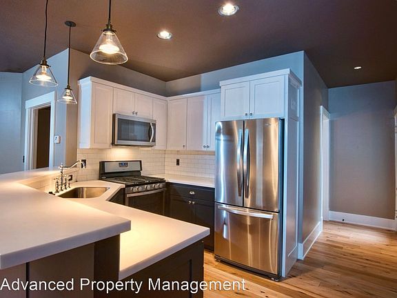 2nd image of 728 Poyntz Ave APT 2