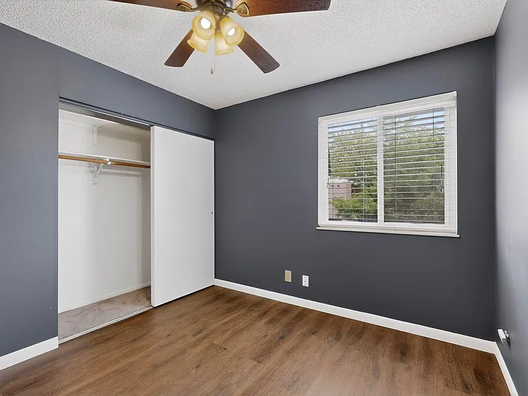 8445 Chambers Ct NE #D — Photo 29