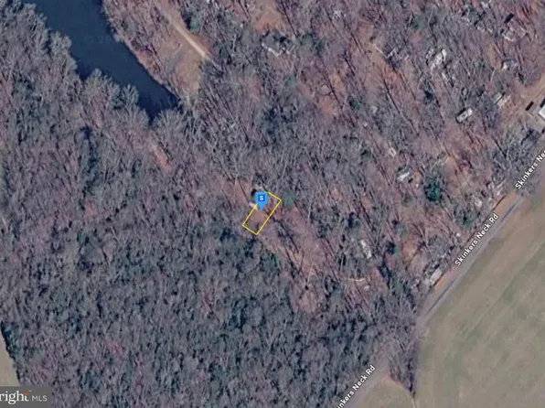 111 Skinkers Neck Rd, Rappahannock Academy, VA 22538