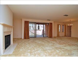 3rd image of 105 E Laurel Ave APT 102