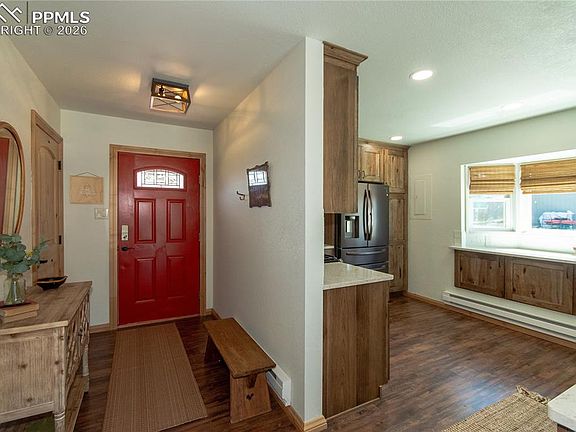 2nd image of 1733 Woodmoor Dr