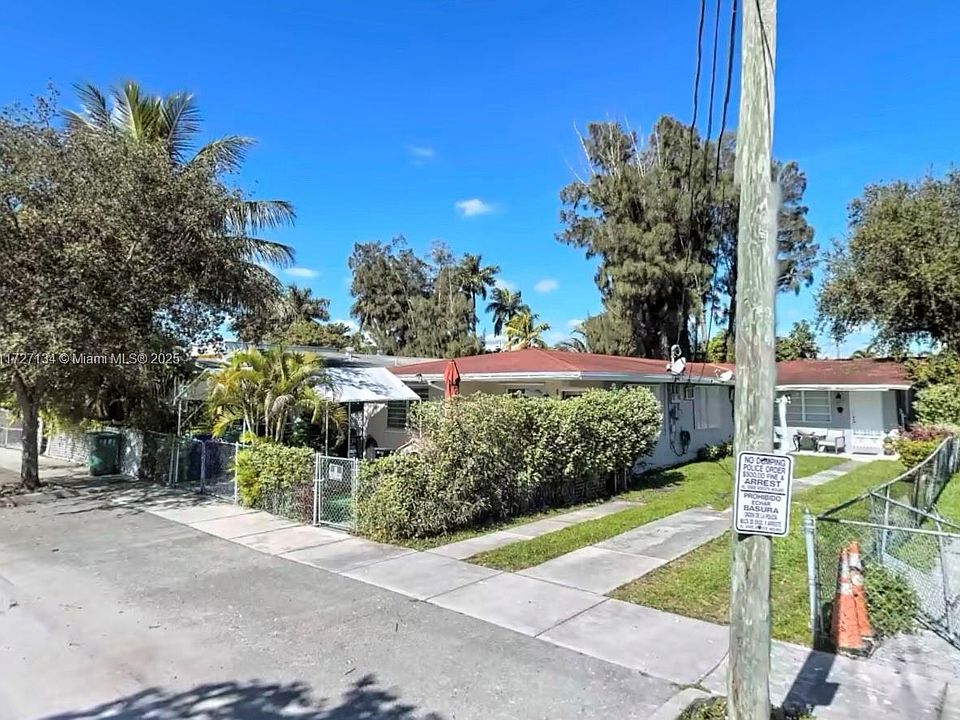 1st image of 3285-3287 NW 13th Ter