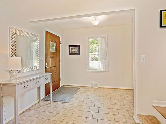5th image of 1206 Ardmoor Ave