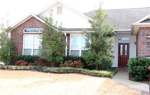 2nd image of 461 Iris Ave