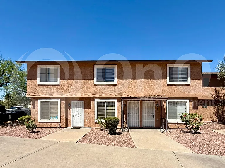 1418 E Knoll Cir #2 — Photo 17