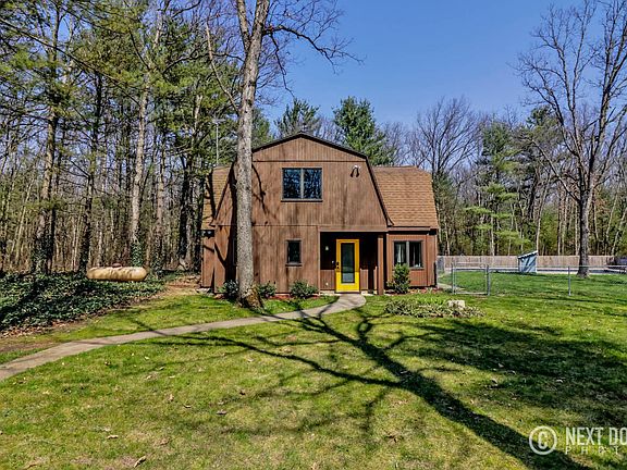 2nd image of 3219 Dogwood Dr