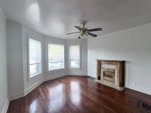 57 Chicago Ave, 57 Chicago Ave #1, Oak Park, IL 60302