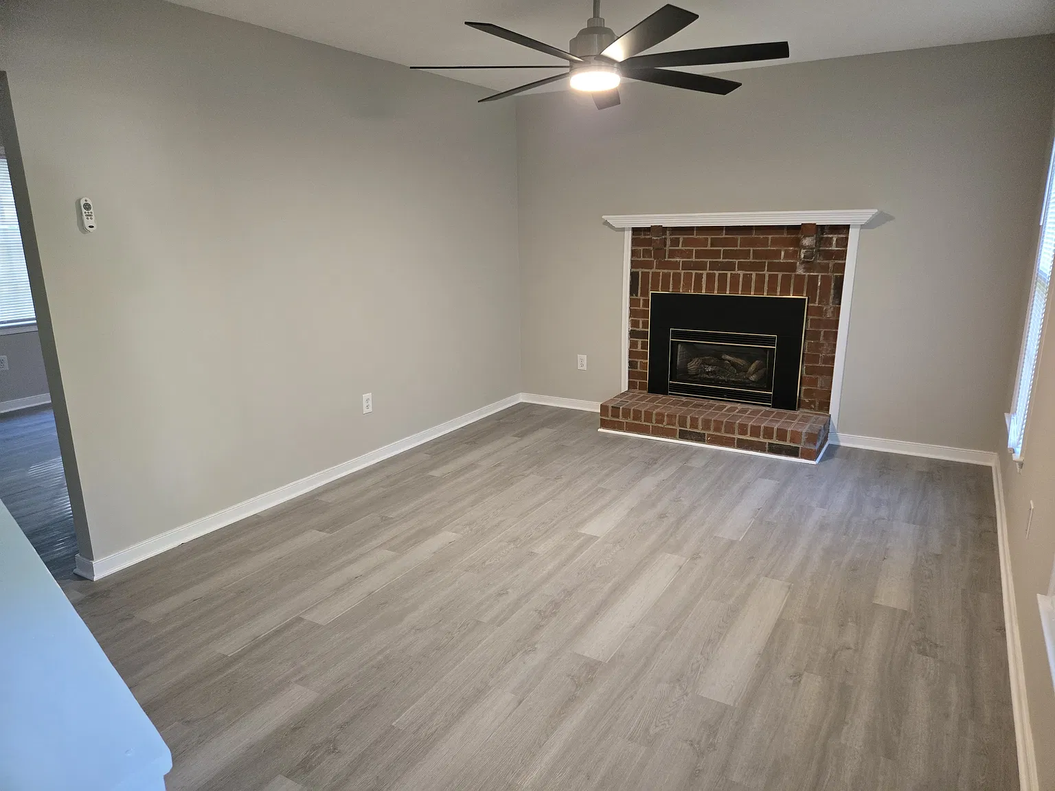 4 bed, 1500 sqft, $2,600 — Photo 2