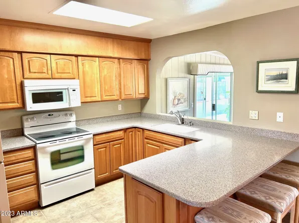 926 S EMBER Circle, Mesa, AZ 85208