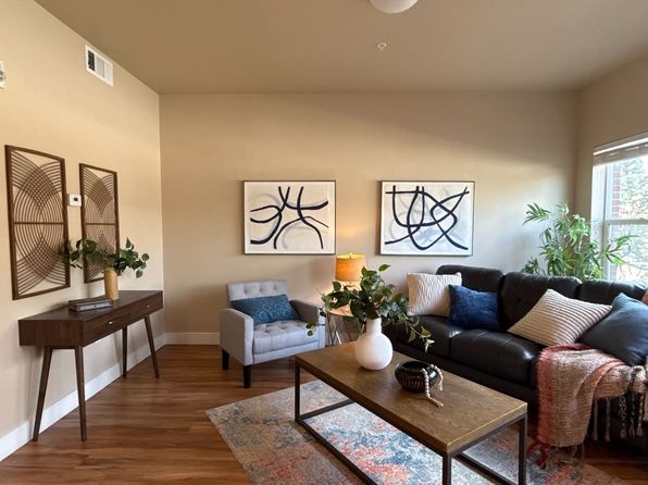 221 & 303 W Prospect Rd #3550797