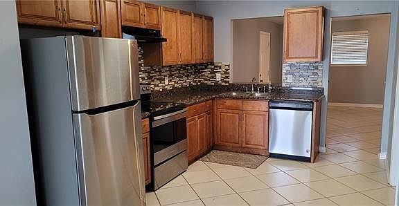 4th image of 3220 Corinne Dr