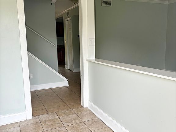 2nd image of 1812 Ashborough Rd SE APT A