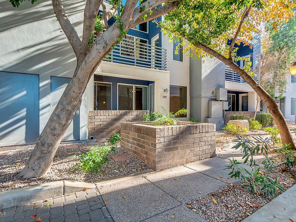 Front View  Modern Design