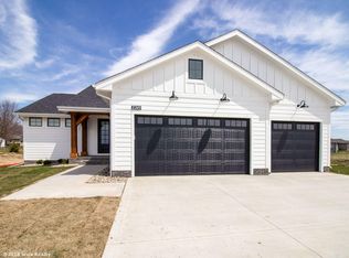 8249 Bailey Dr, West Des Moines, IA 50266