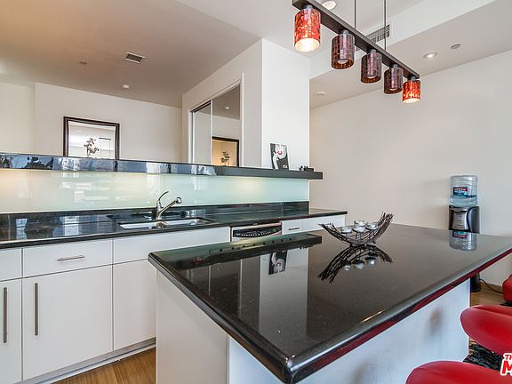 5th image of 1100 Wilshire Blvd APT 2210