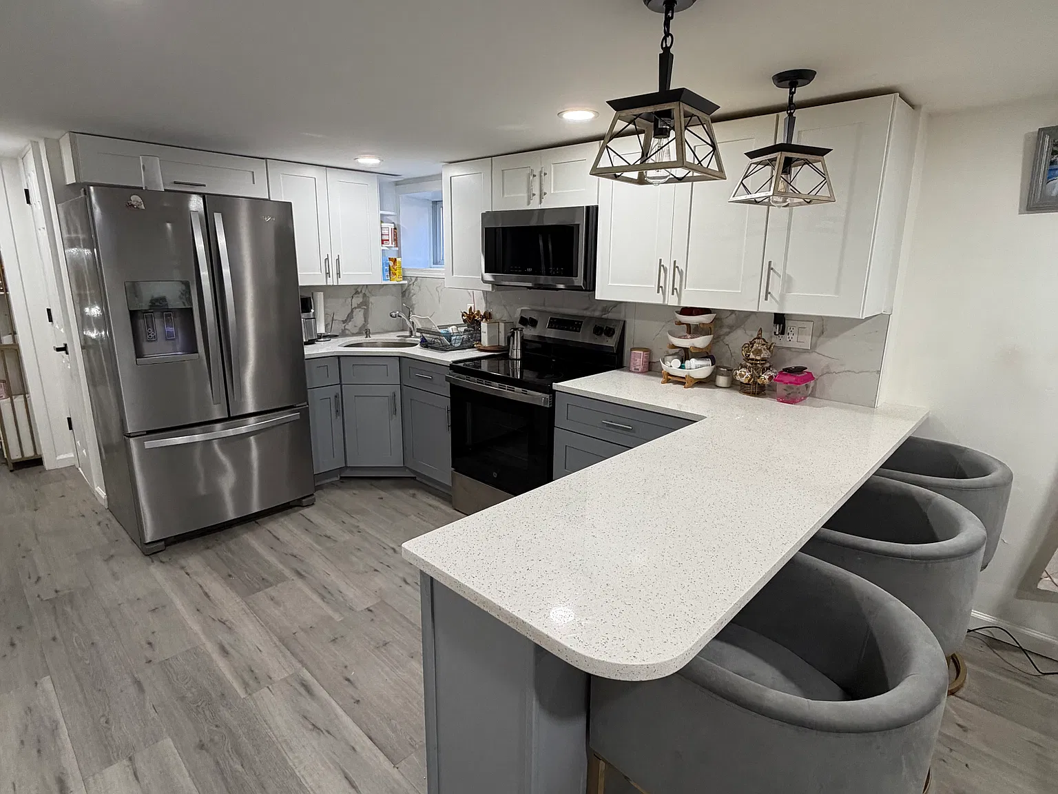2 bed, $2,400 — Photo 3