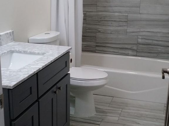 3rd image of 2632 W La Vida Ct