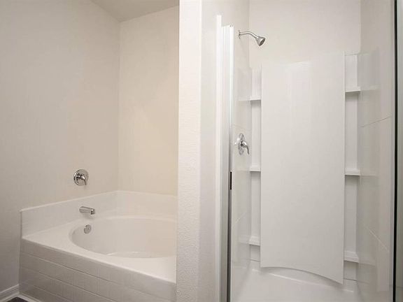 4th image of 2311 Manta Way