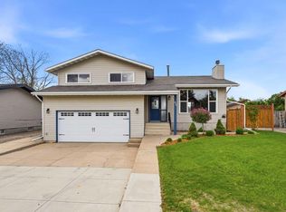 45 Northstar Dr, Lacombe, AB T4L1R7