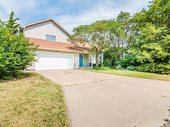 2nd image of 2020 Rockhill Cir