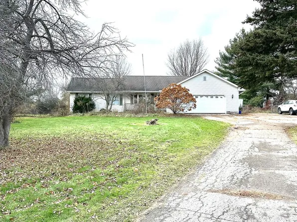 3322 S Latson Rd, Howell, MI 48843