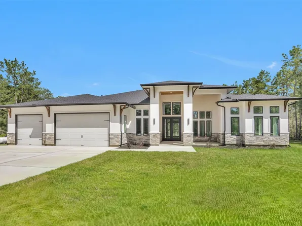 27900 E Stallion Ln, Waller, TX 77484